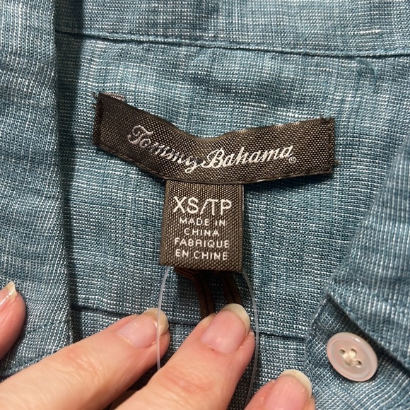 Tommy Bahama Moon Rise Linen Blouse - Picture 5 of 6